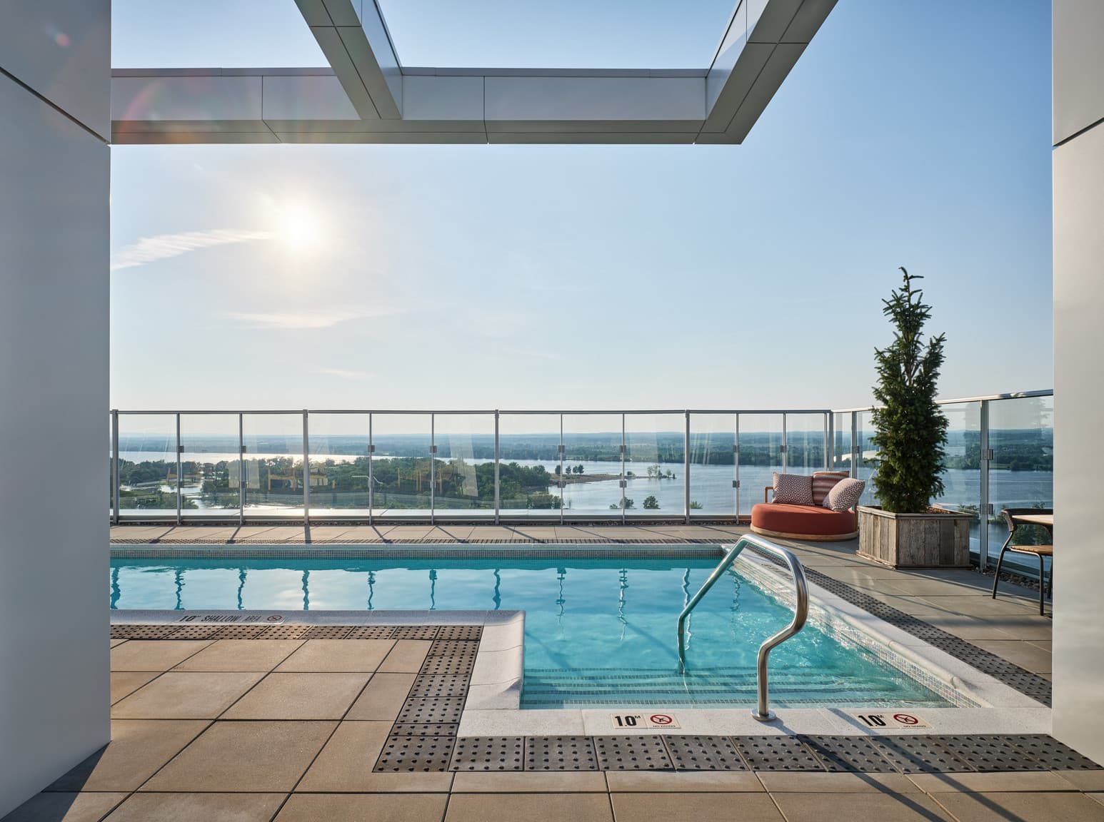 Petrie's Landing | Waterfront Towers — 2 Bedrooms - Photo 25