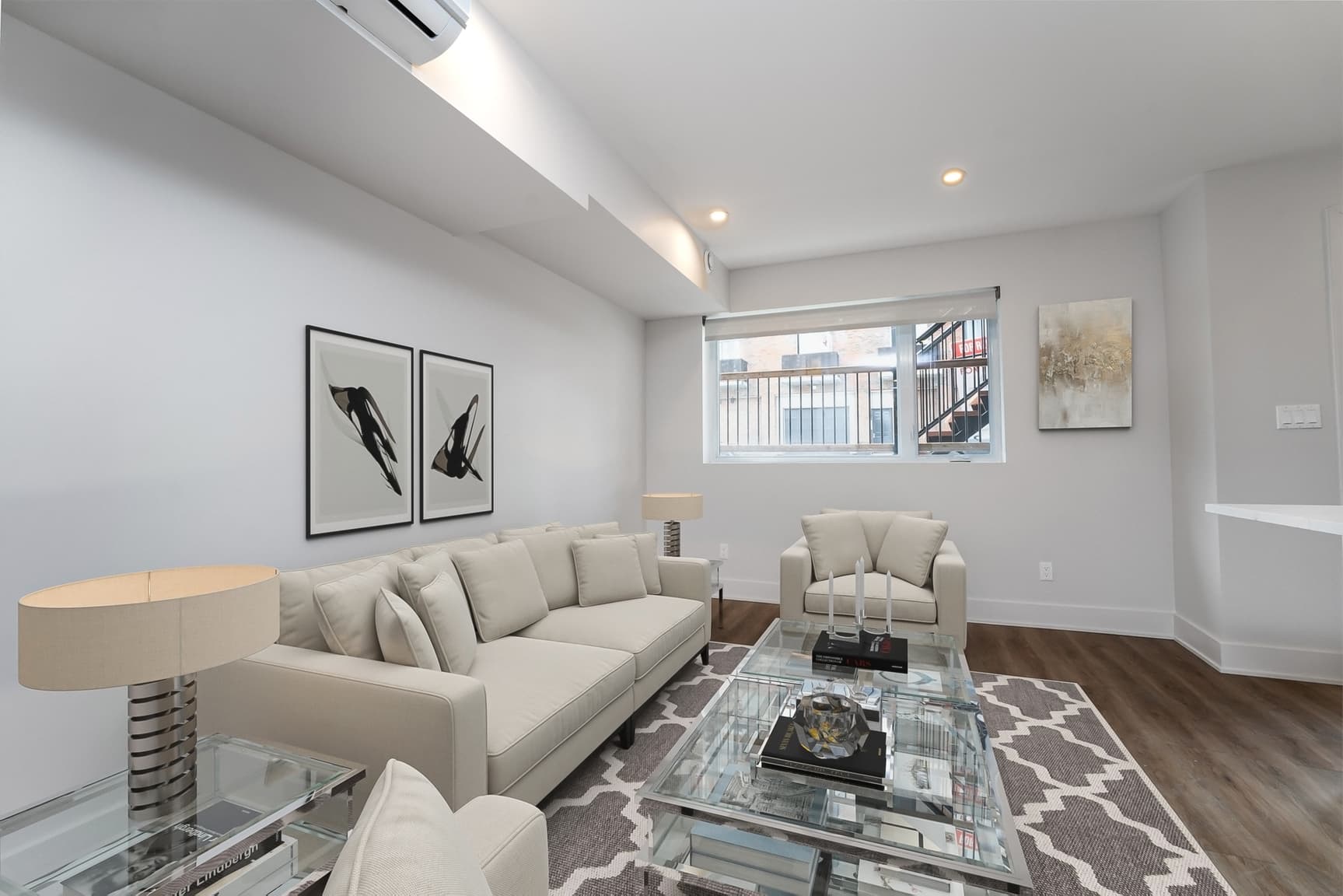 85 Rosemount Avenue — 1 Bedroom - Photo 3